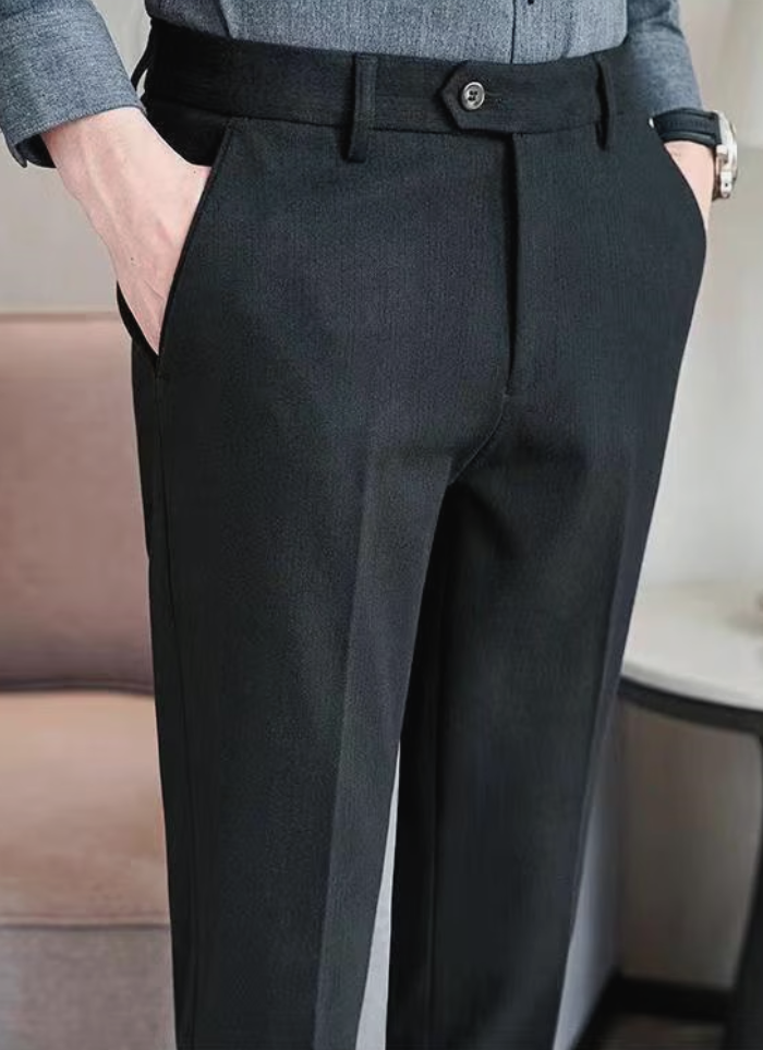 Pleated Wool Trousers - black - Ardent & Ash